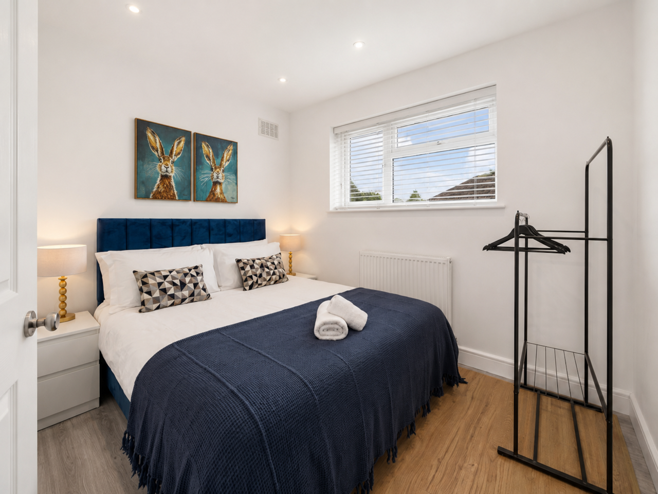 Bedroom double bed