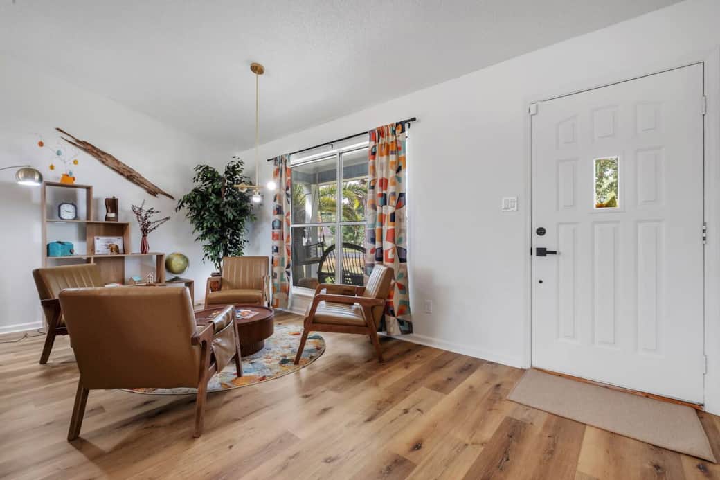 Conversation, reading, device surfing, relaxing - Here's your spot.  There are fluffy throws stored inside the table, for use.