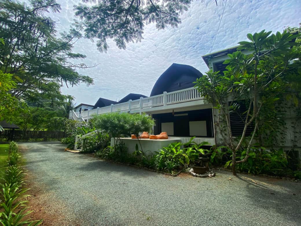 Entrace Villa View