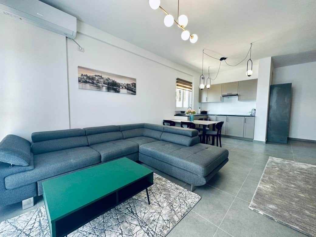 Livingroom, Kitchen