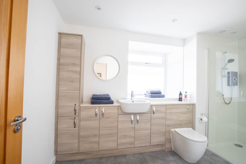 Downstairs Bathroom_1