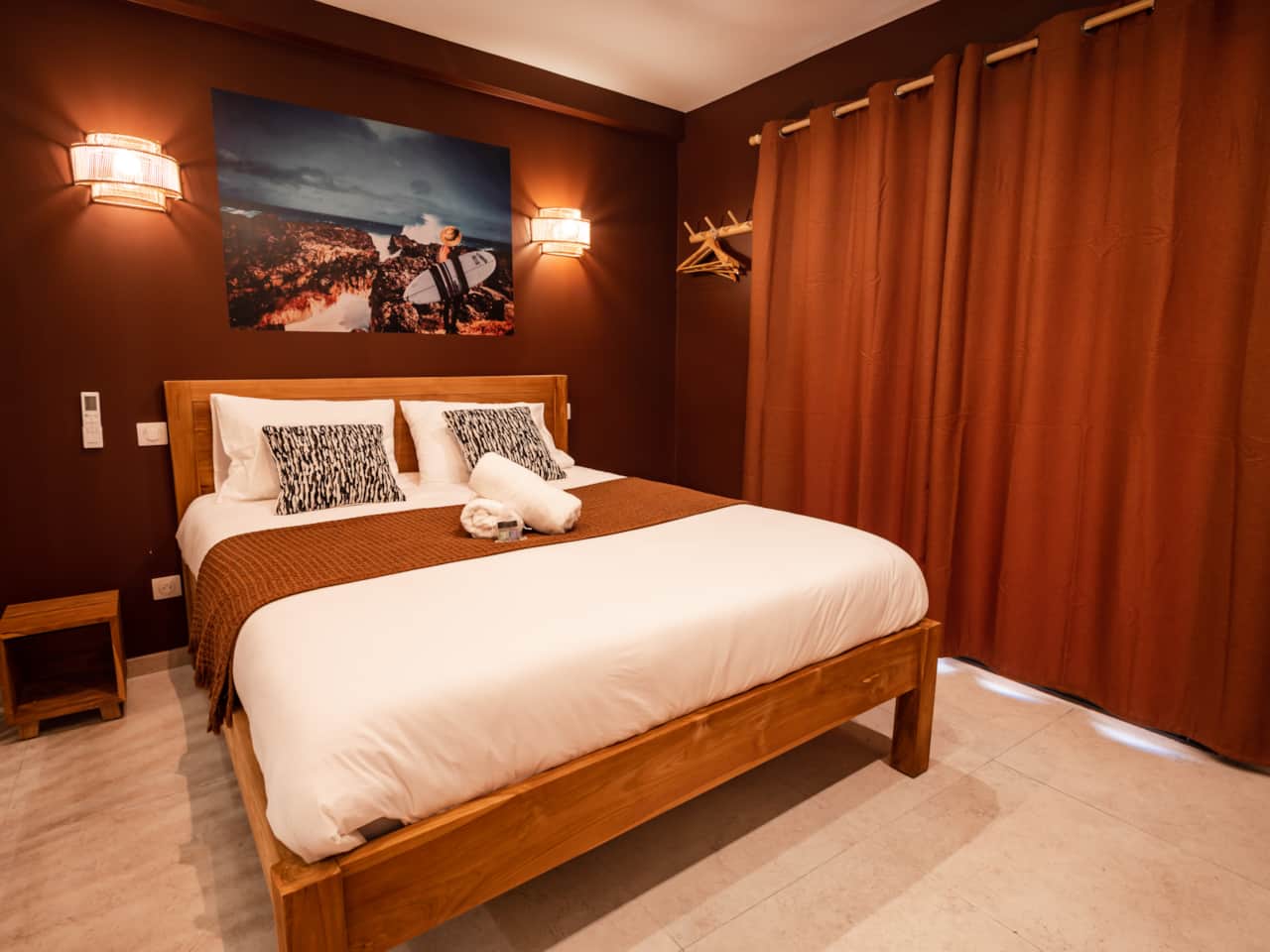 Chambre Lit Double_Appartement Ile Intense_Escale Bleue_Résidence de tourisme Saint Leu 974
