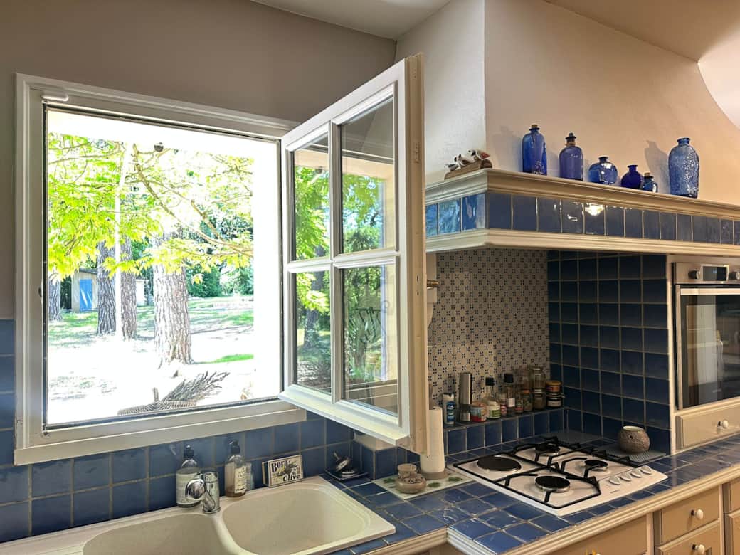 Preparing dinner with a view of the garden