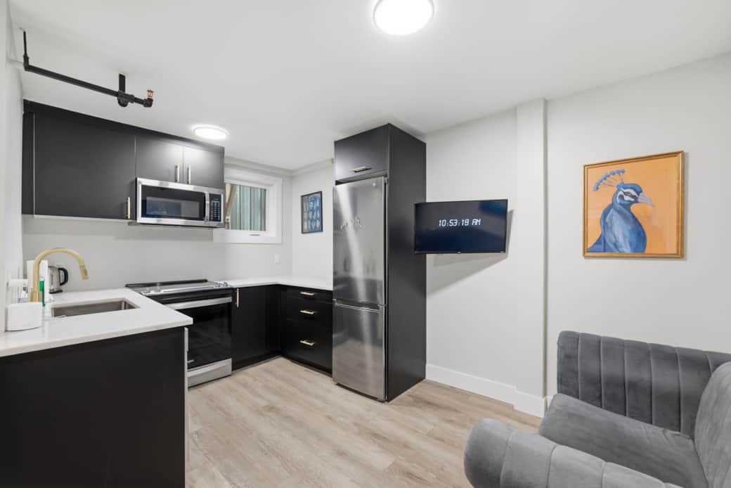 2155 Gottingen St-43 2155 Gottingen St-43