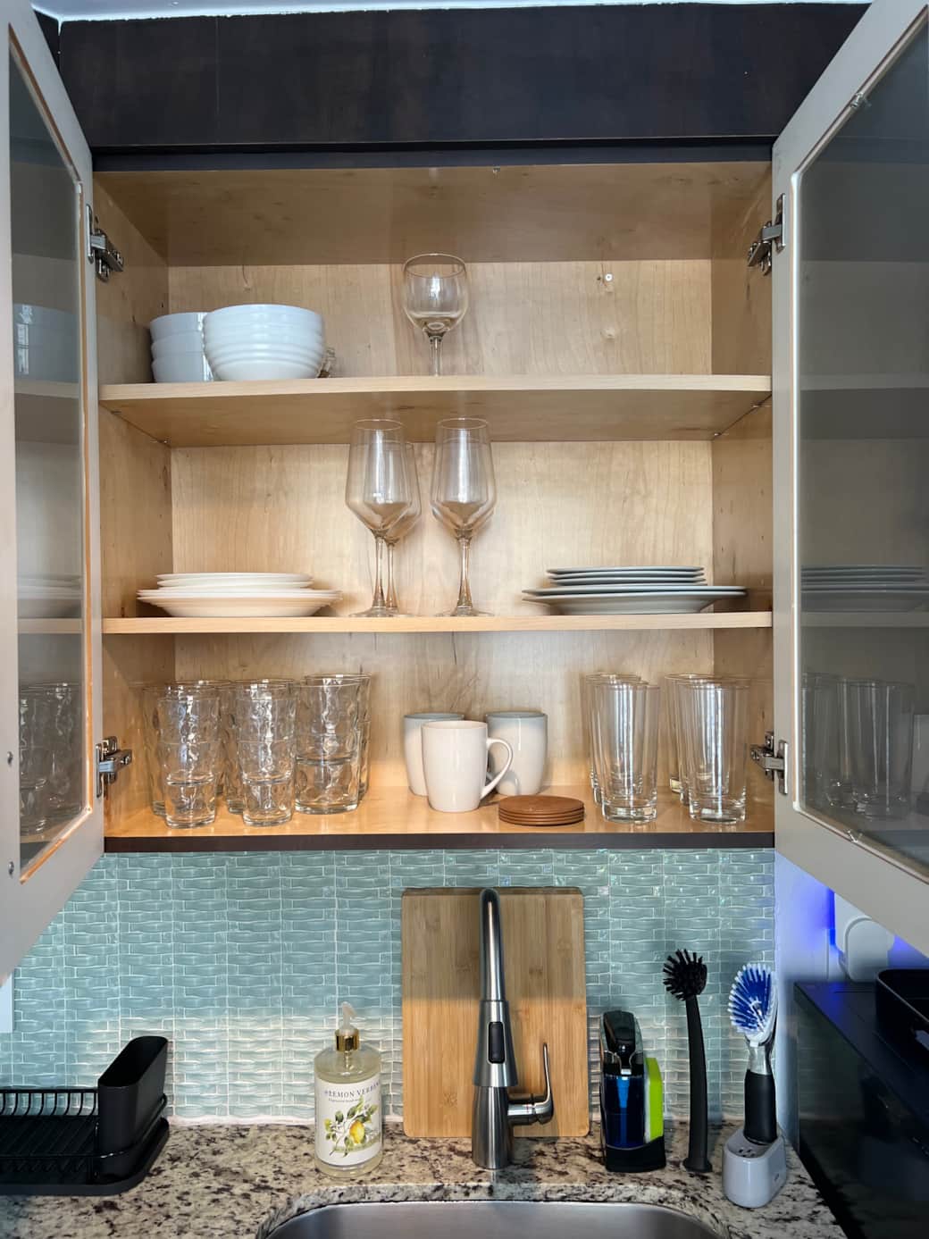 glassware, tea cups and glass