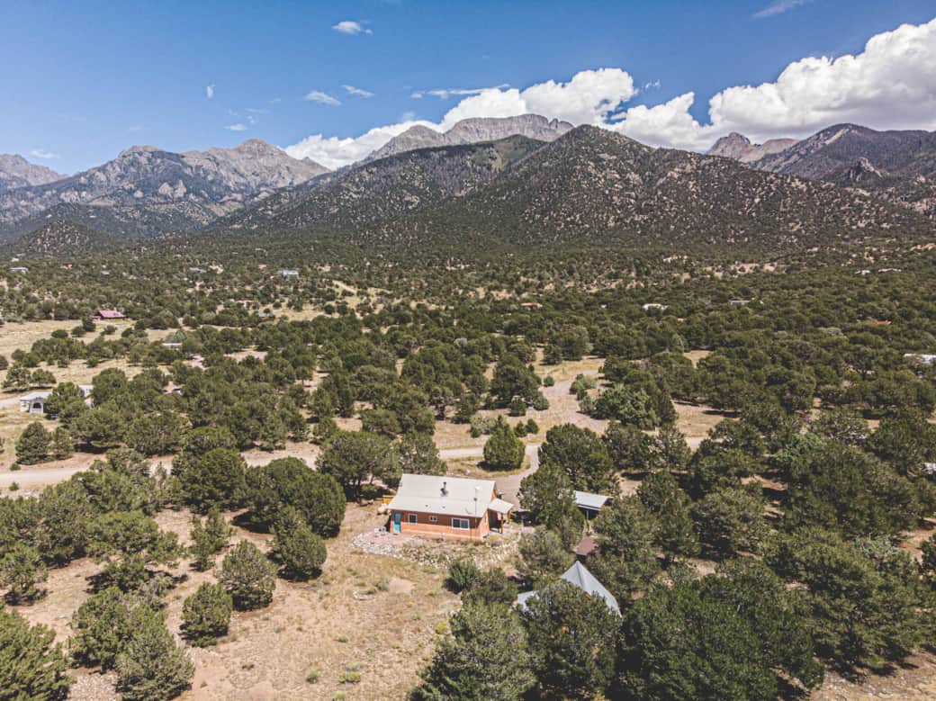 Crestone Mountain Retreat Cabin Quiet in Nature Vacation Home in