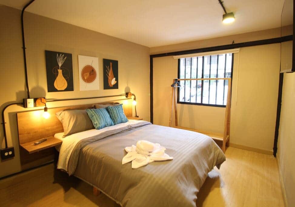 Accommodation near Medellin University that accepts pets 