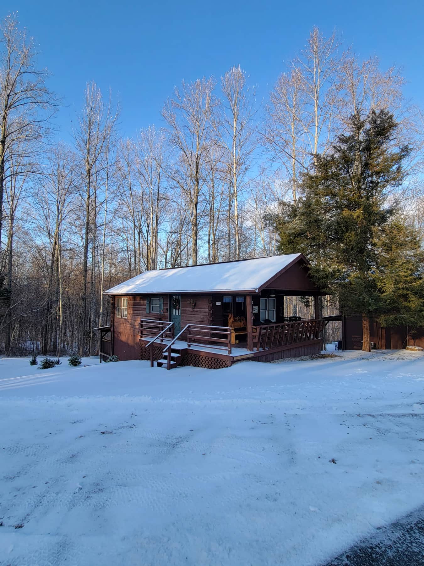 Log Cabin 7 with Hot Tub at Osborn Boat Ramp at Patoka Lake Vacation
