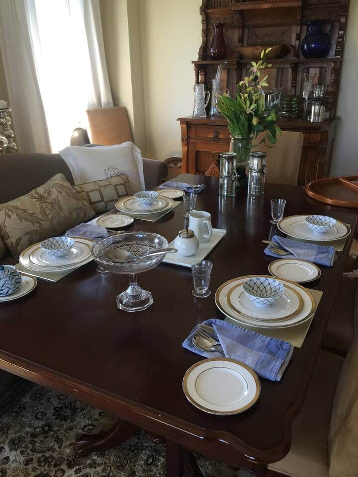Relax and enjoy gourmet breakfasts:)