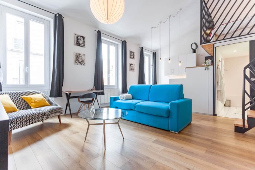 Salon avec ses 2 canapés Salon avec ses 2 canapés