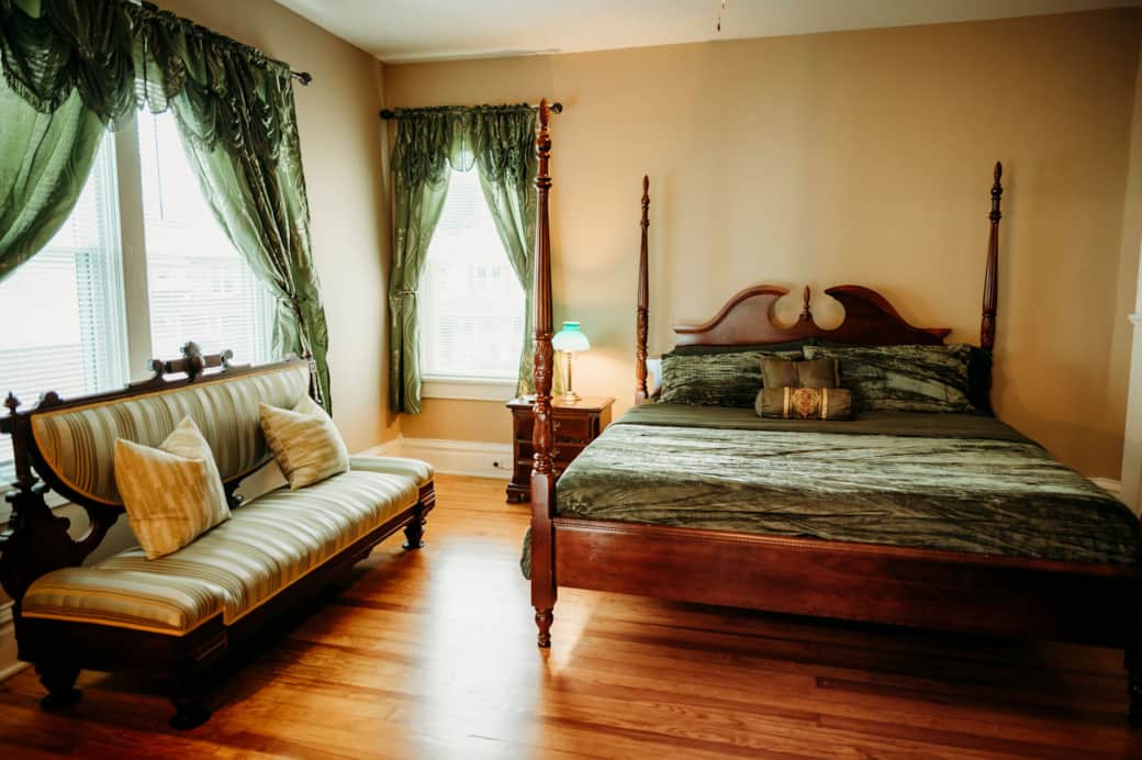 Emerald Suite - Main Emerald Suite - Main