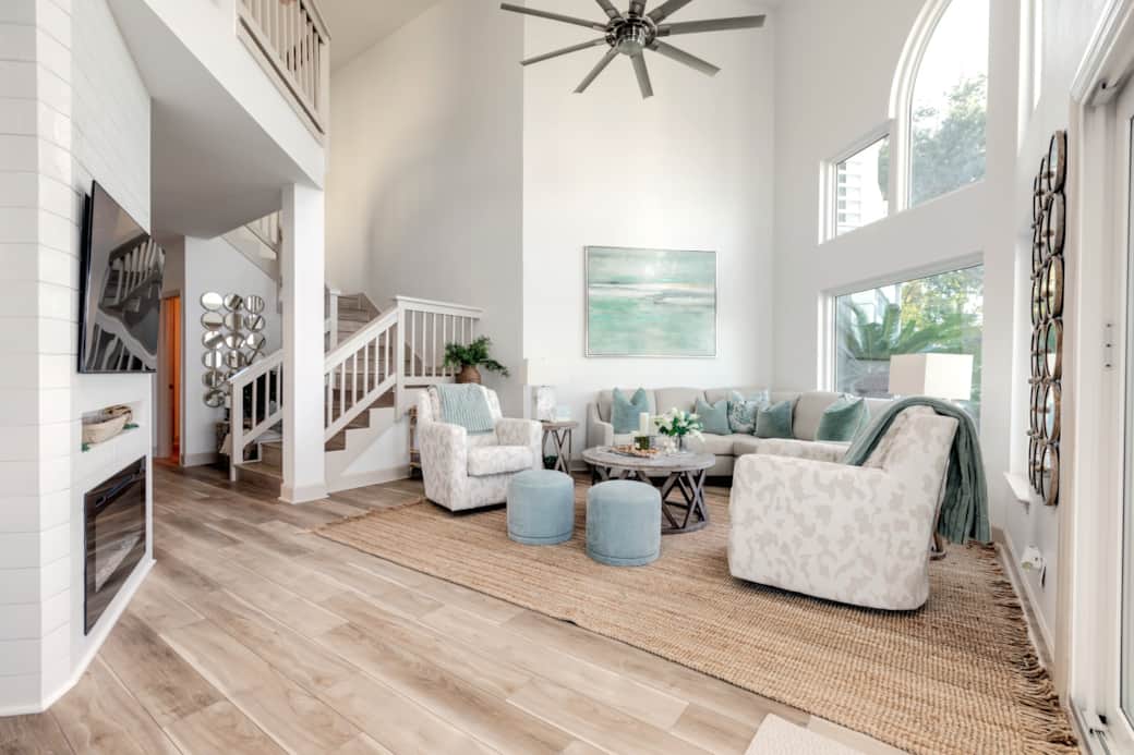 An open floor plan that is great for family gatherings. An open floor plan that is great for family gatherings.