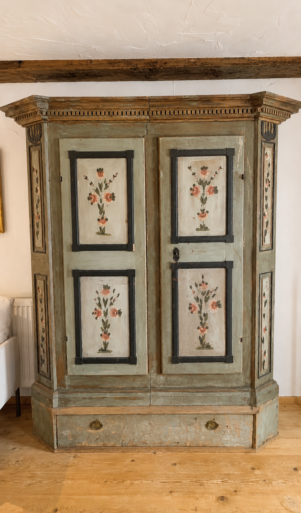 Schrank | Boho-Style Wohnung Schrank | Boho-Style Wohnung