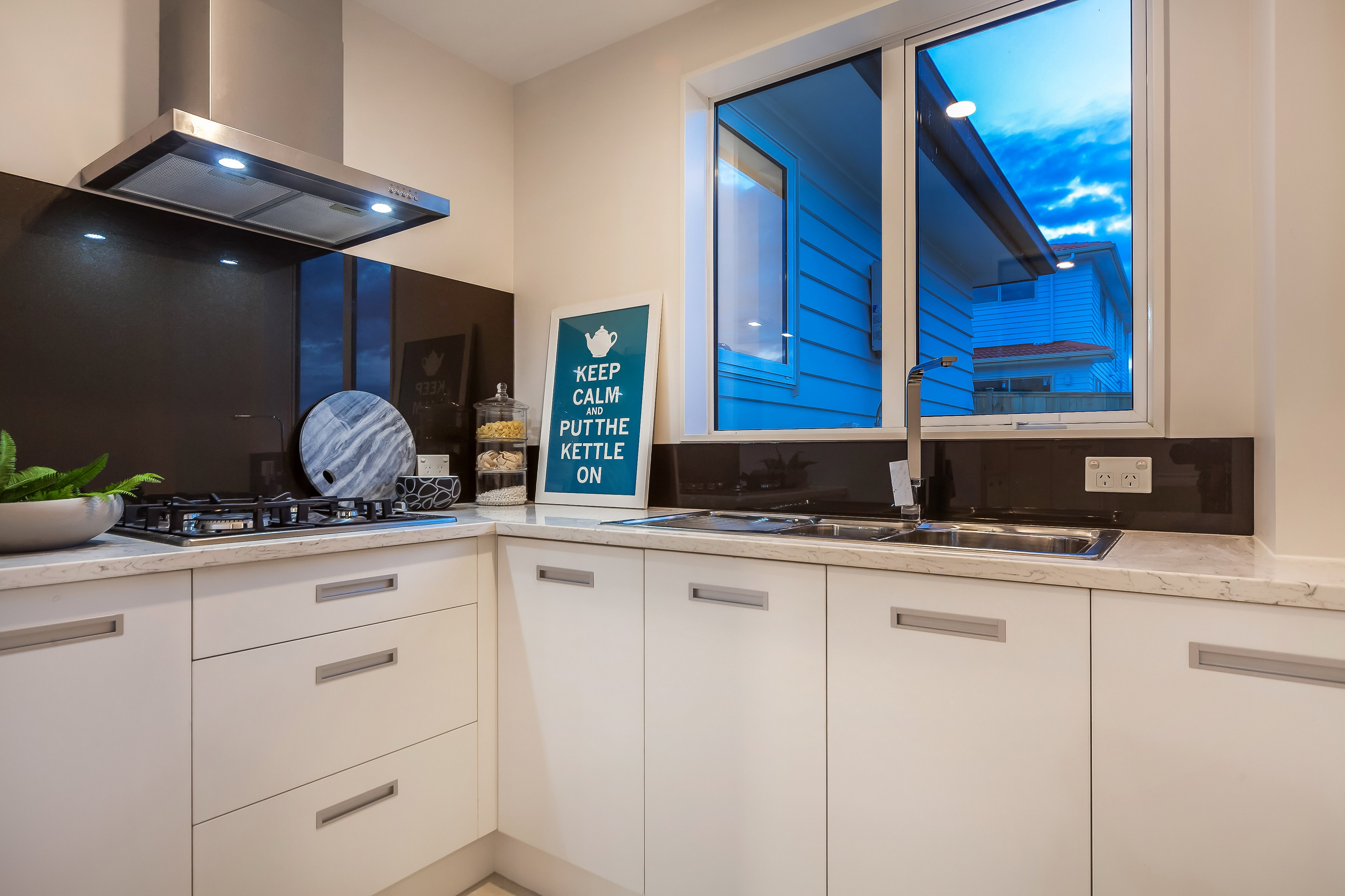 Guest Kitchen - Flatbush Accommodation