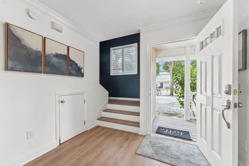 Foryer & Staircase to Bedrooms & Full Baths