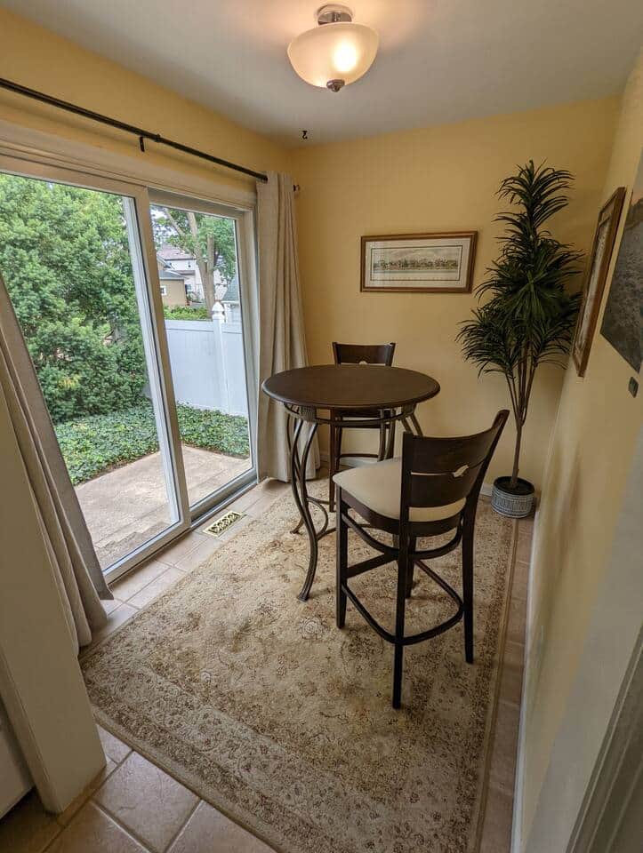 This chill and relaxing breakfast nook has a name. It's called the Charleston Nook for a reason.  It's got a Charleston, SC theme with a laid back vibe. To top it off, you have an awesome garden view to sip your morning coffee to or eat a bagel.