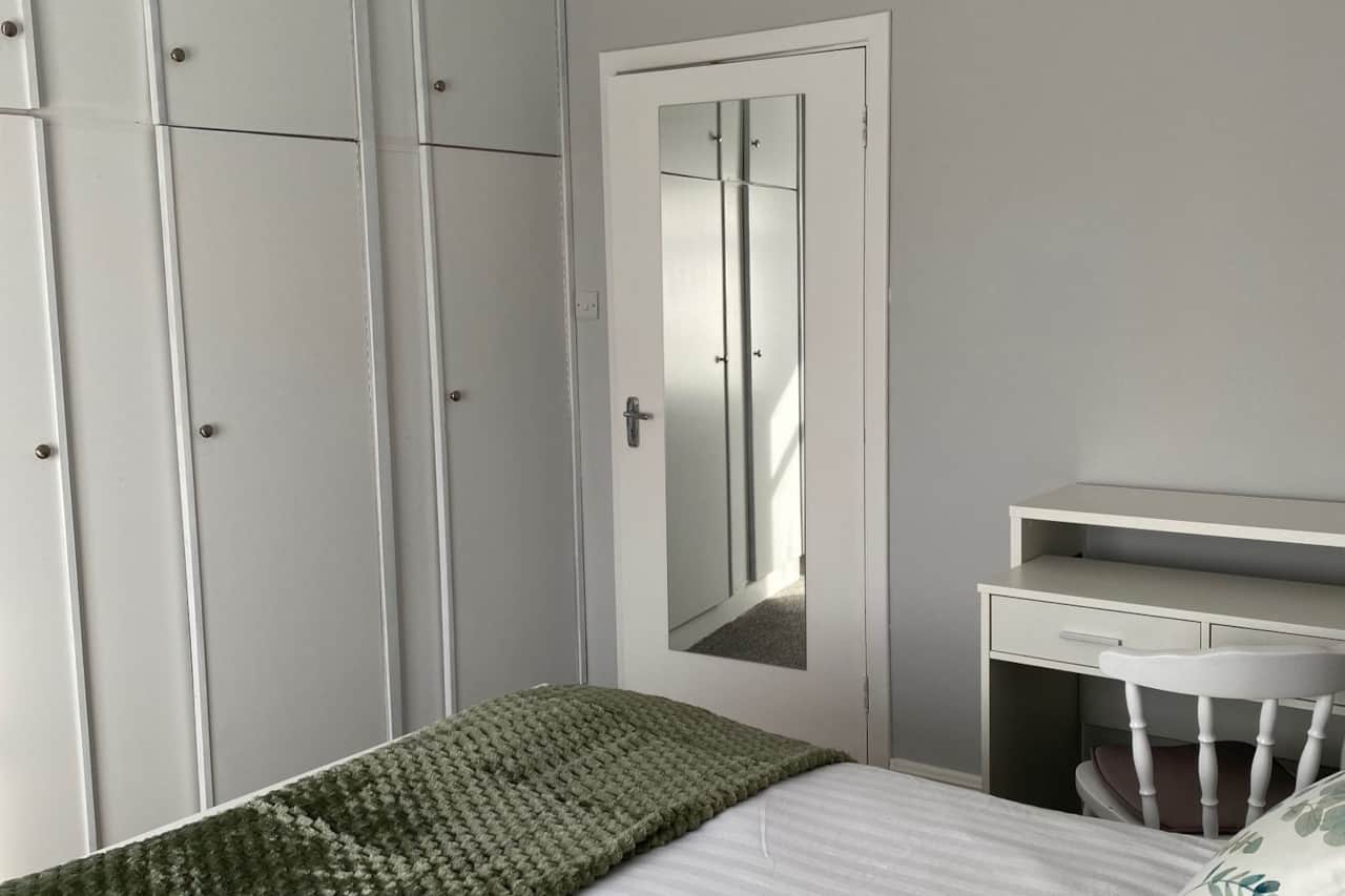 Room 3 (2)