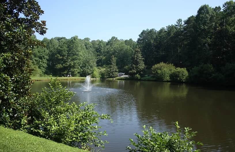 HemlockHideaway 2 CRR Beaver Lake Fishing Pond