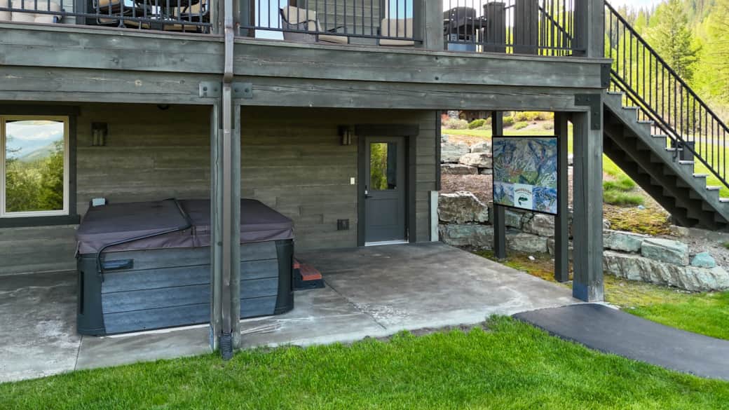 Patio with Hot Tub