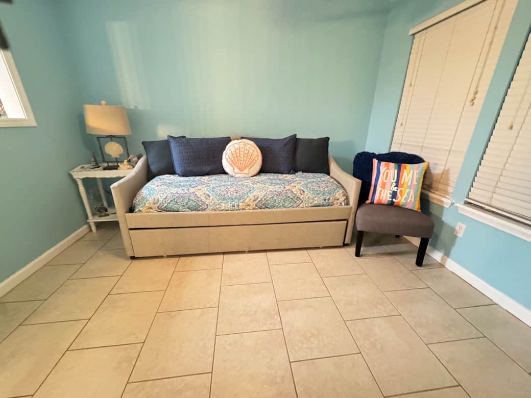 Image picker C6FF2C7B F038 43E0 A549 8CFA6835B57E 979 0000001B867E8C78