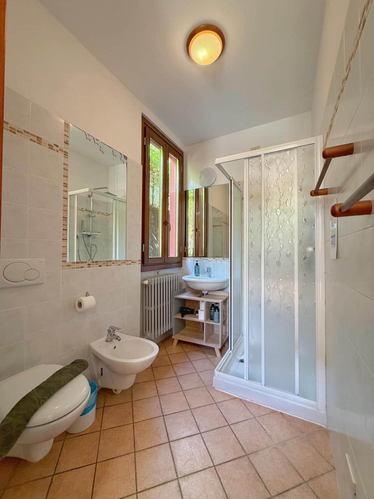 Zimmer Badezimmer Quarzo Villa Angelina Lago Maggiore