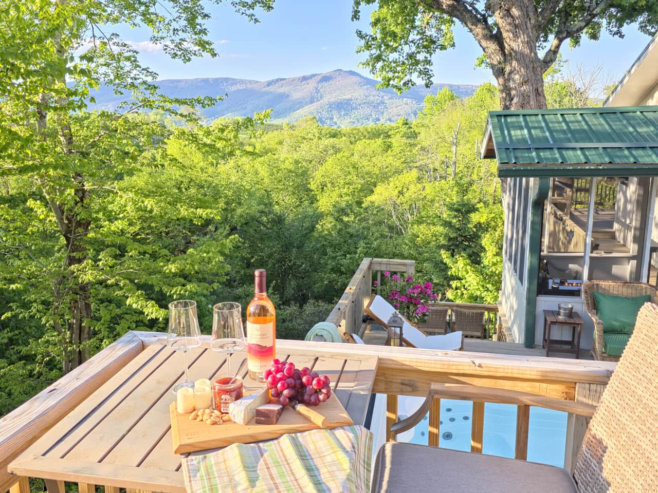 Picnic on upper deck