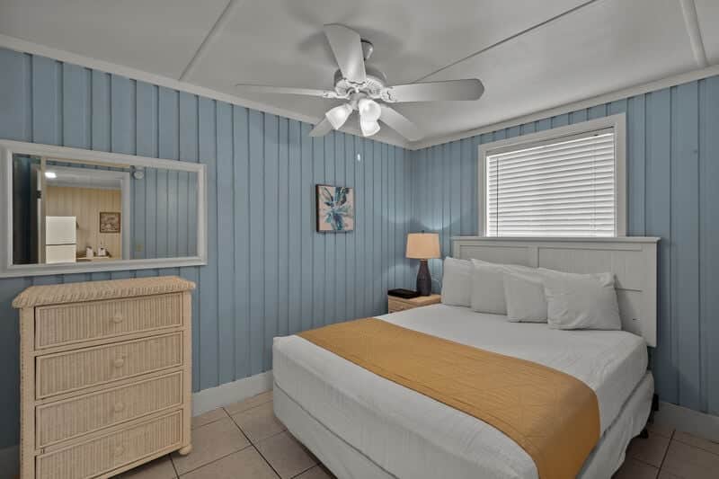 Queen Bedroom