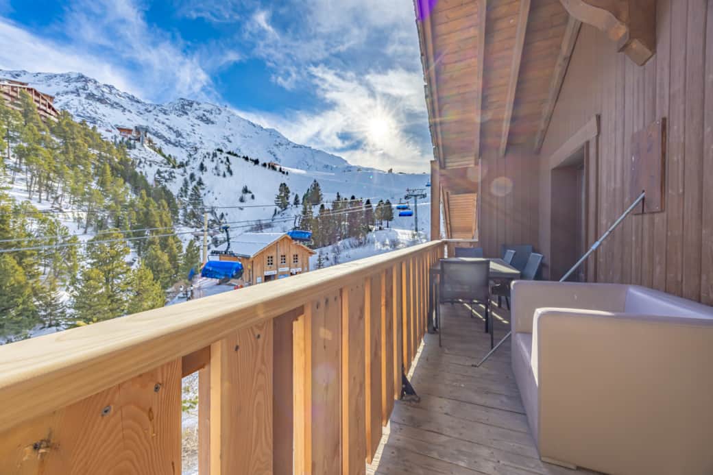 Balcony view towards Cabriolet lift