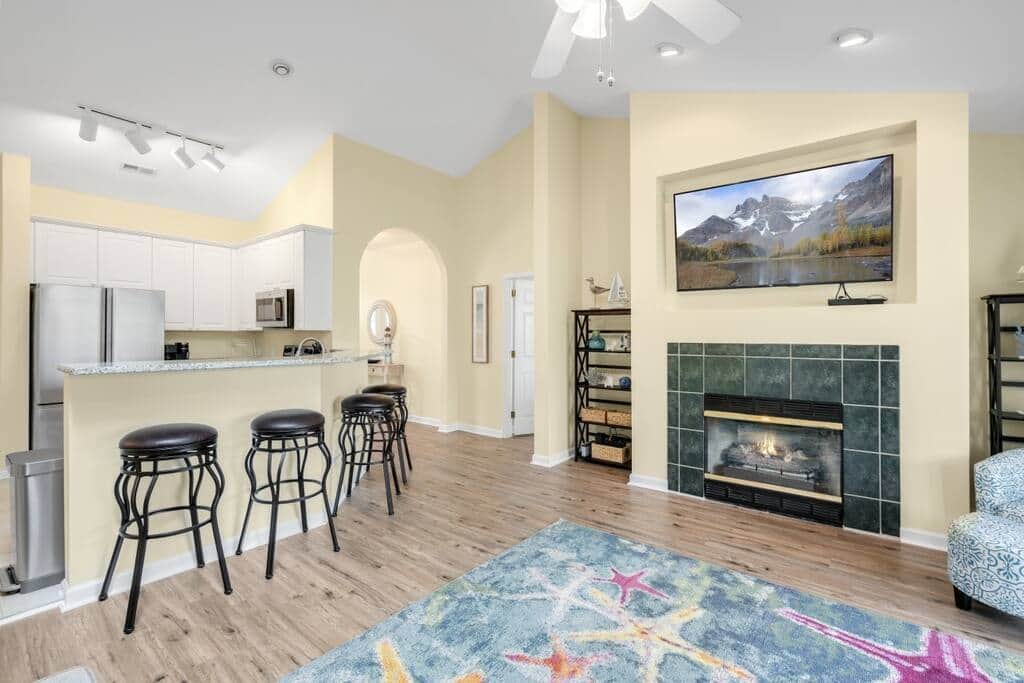 Open living area is great for hanging out. Open living area is great for hanging out.