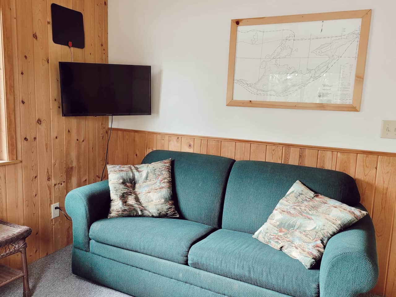 Cabin 8 | Living Area