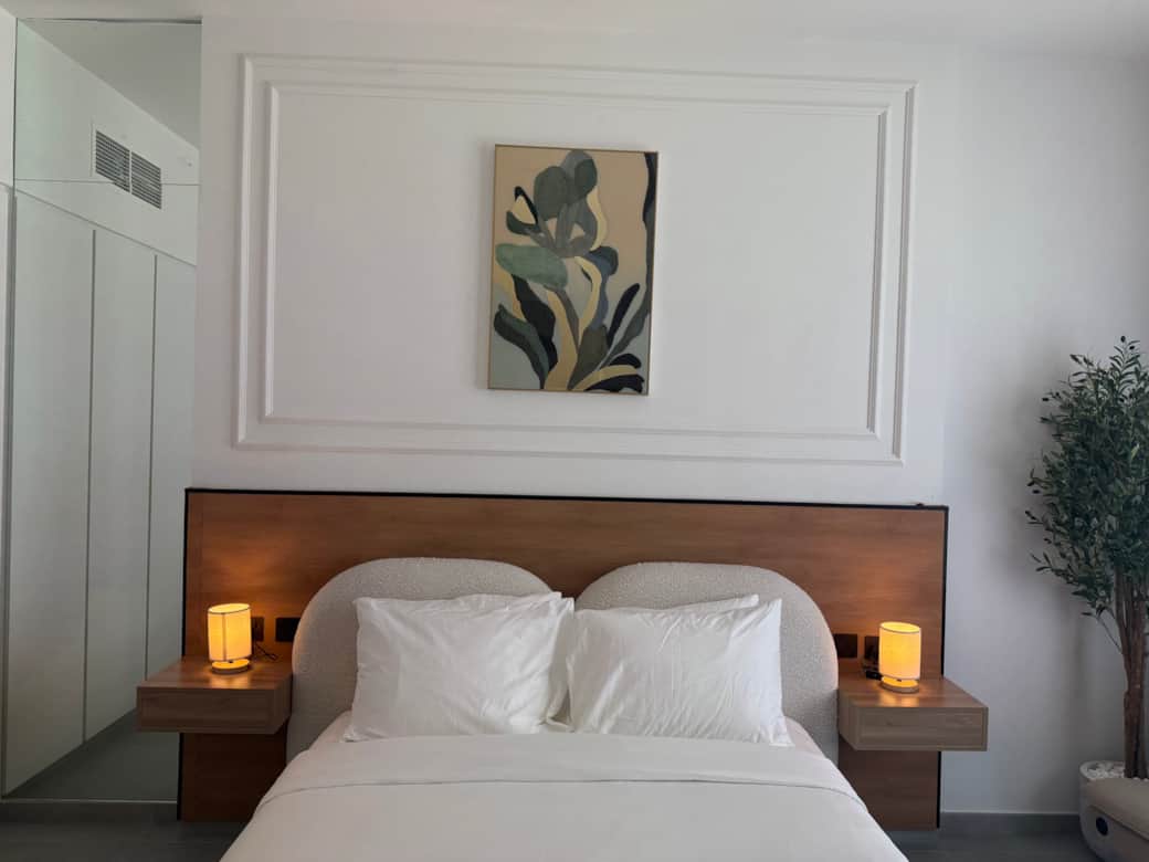 Image (77) Image (77)