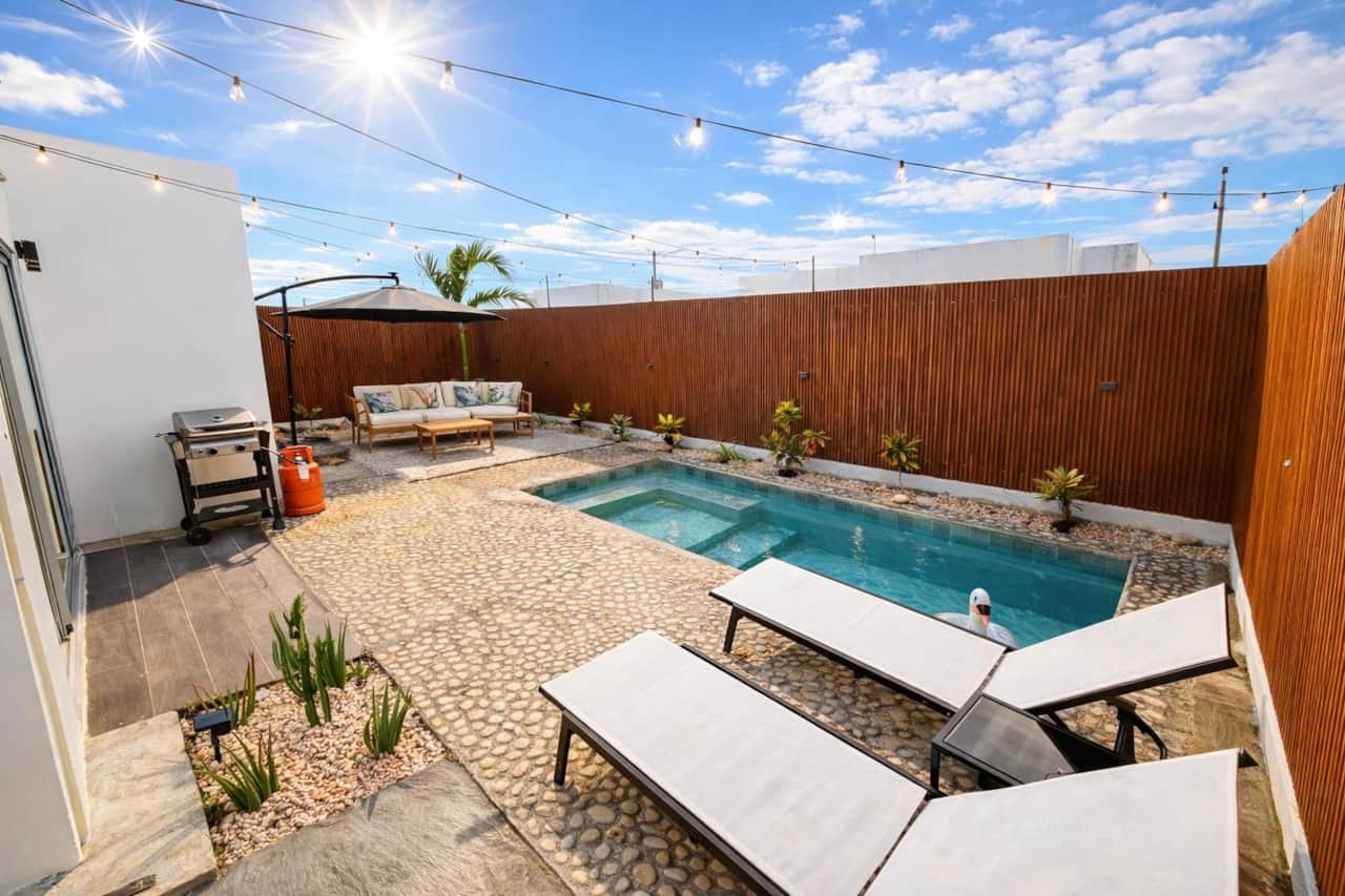 Outdoor oasis with plunge pool