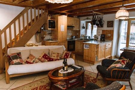 Lounge and kitchen