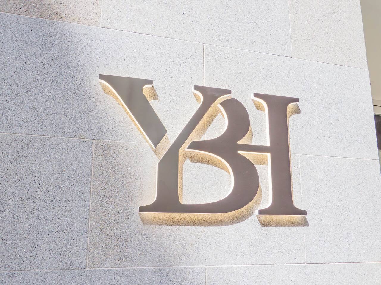 YBH Atlantic Boutique - Oleaxe 3A