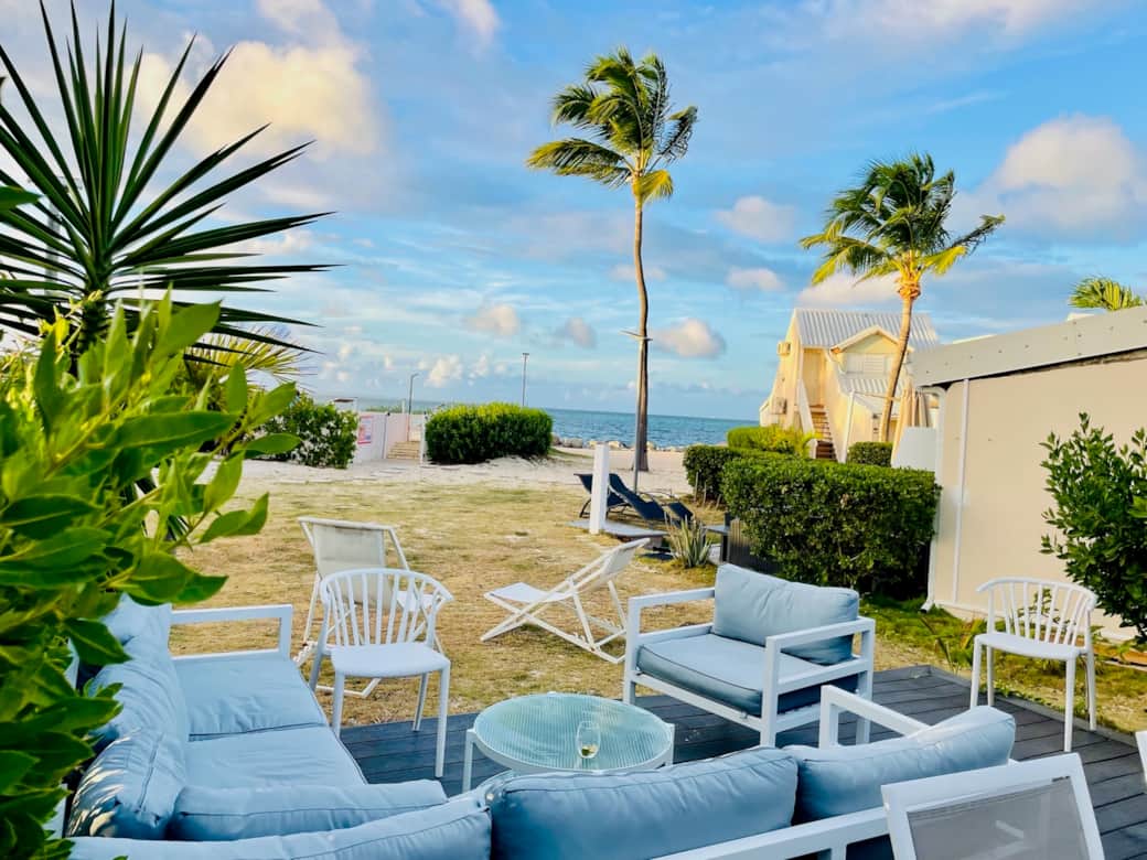 NBBC SXM Coté Mer terrasse 2