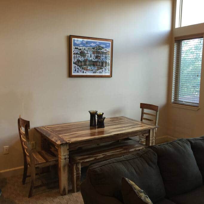 Beautiful New Dining Set - Seats 6 - 8.