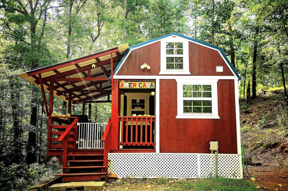 Cabins in Murfreesboro & Marshall Arkansas Pet Friendly!