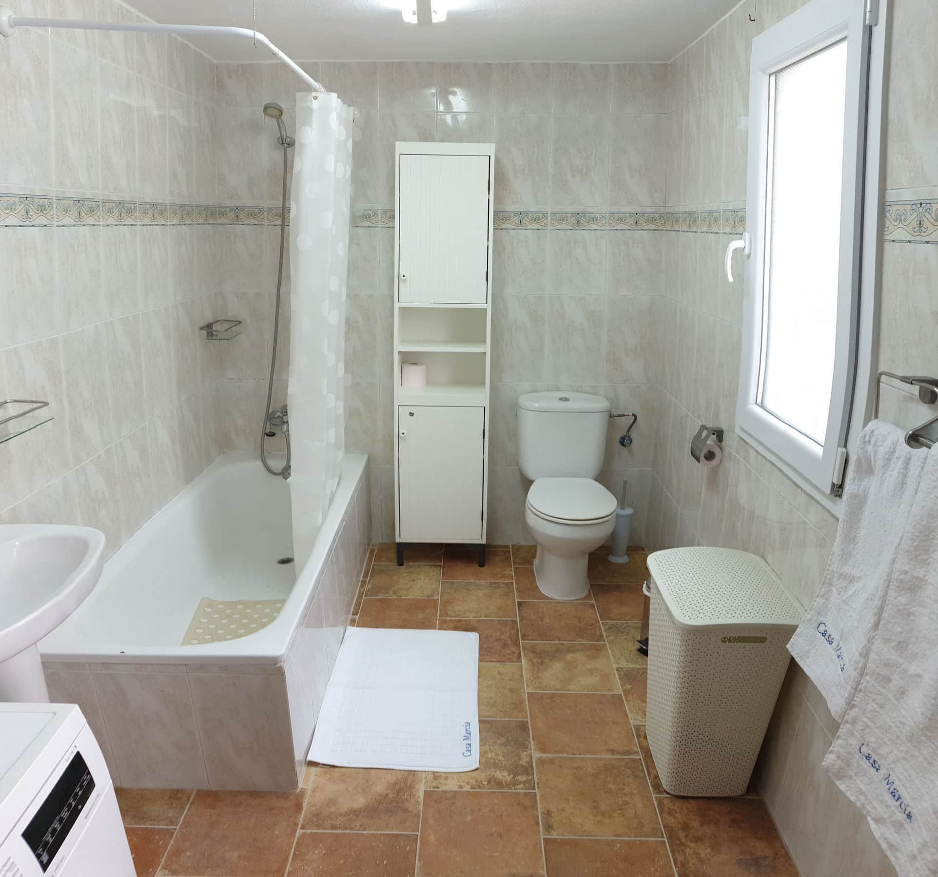 Main bathroom
