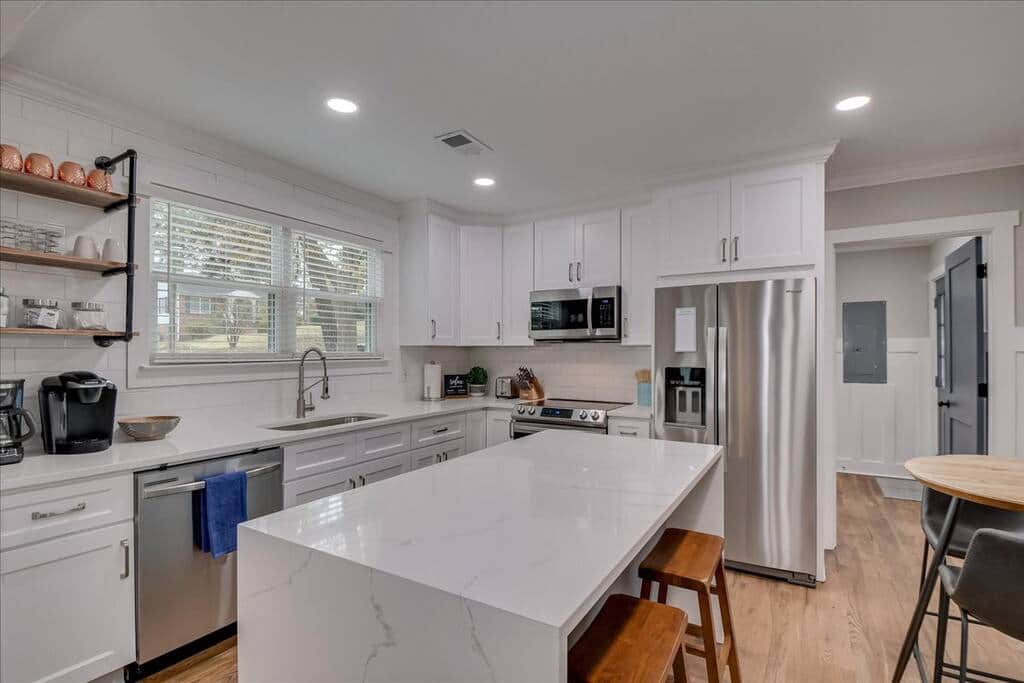 Fully Stocked Kitchen