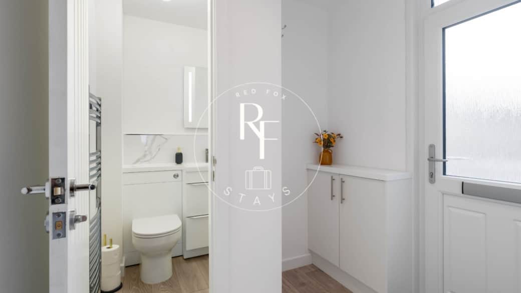 Downstairs Entryway & WC