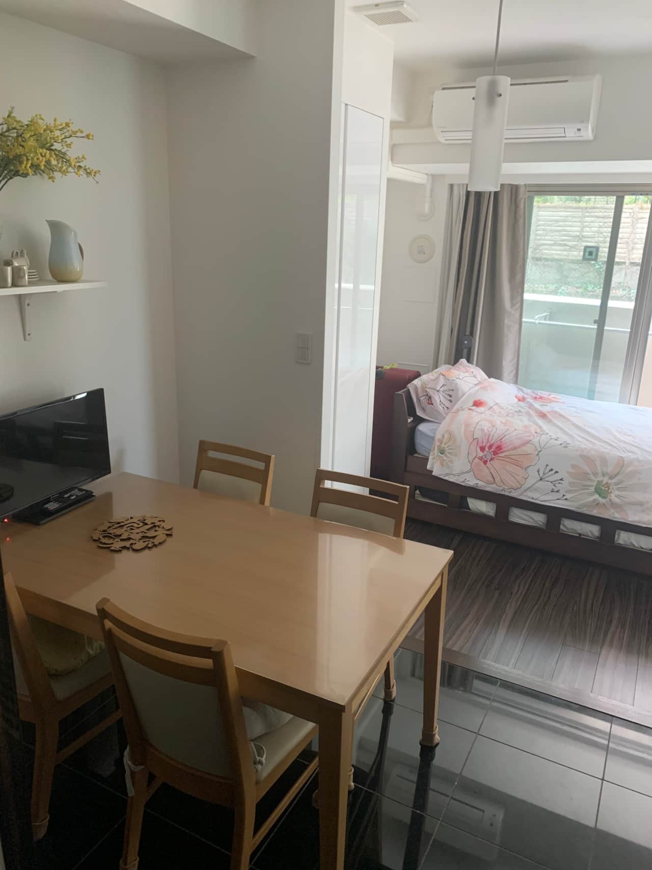Dining and Living space| Stylish and  Modern| Tokyo Family Stays | Conoe Sanbancho | Chiyoda Tokyo |