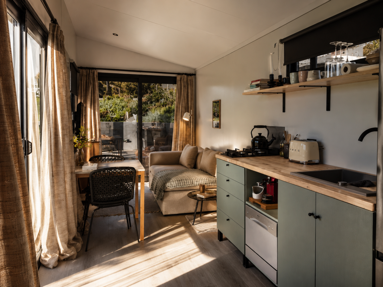Open plan Kitchen & Living area