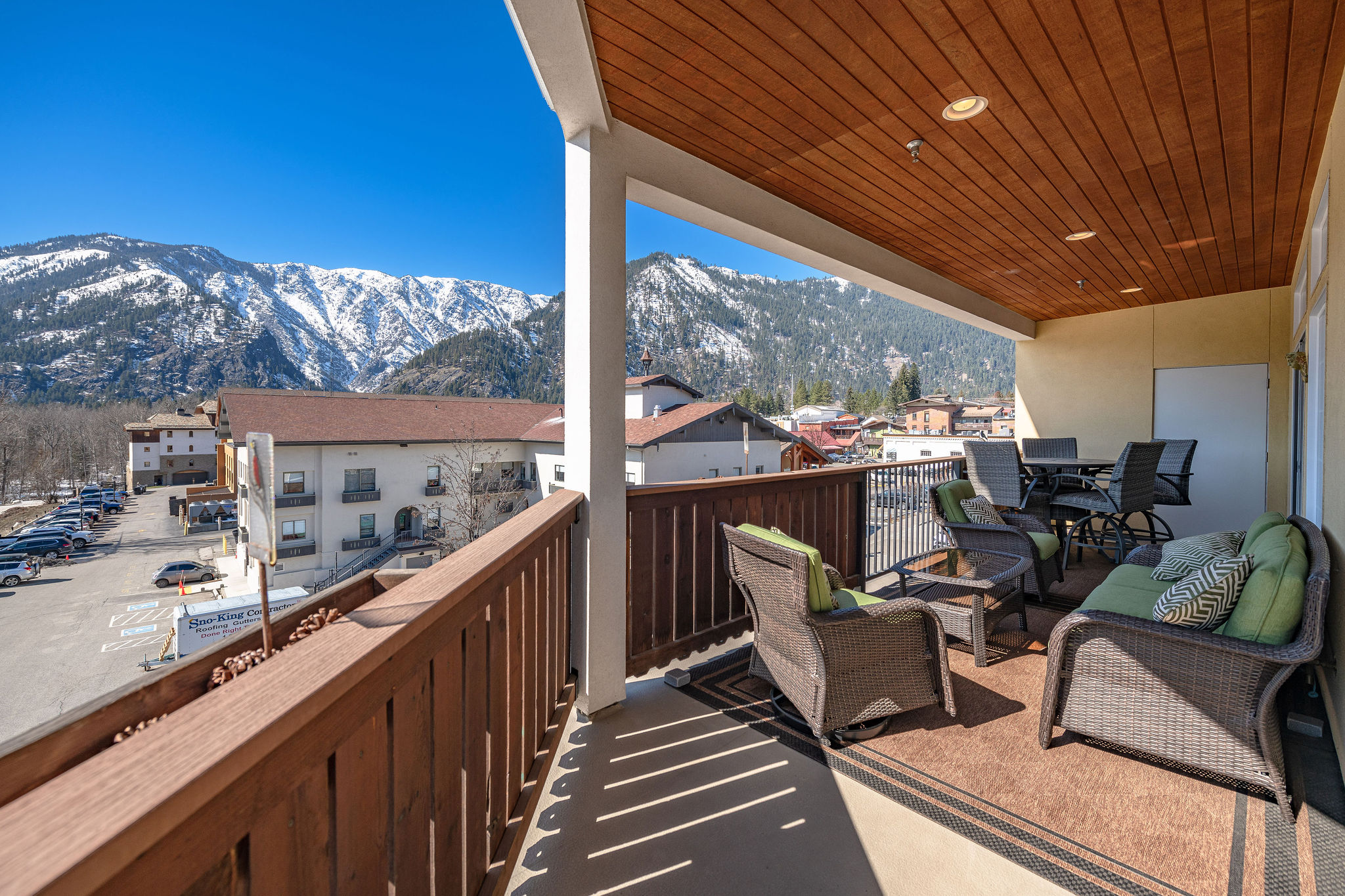 Luxury One Bedroom Condo - Downtown Leavenworth
