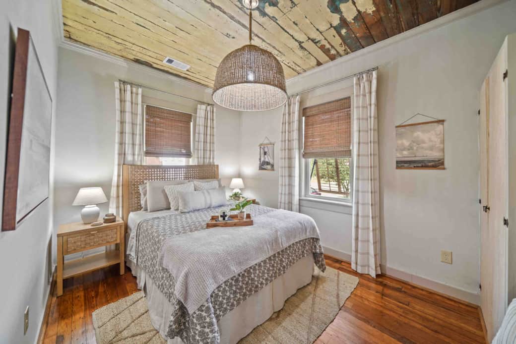 Comfortable queen mattress! Comfortable queen mattress!