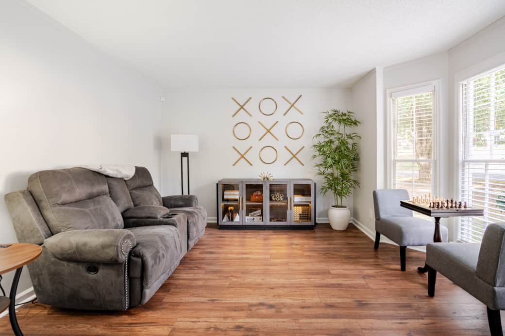 New photo airbnb game room v