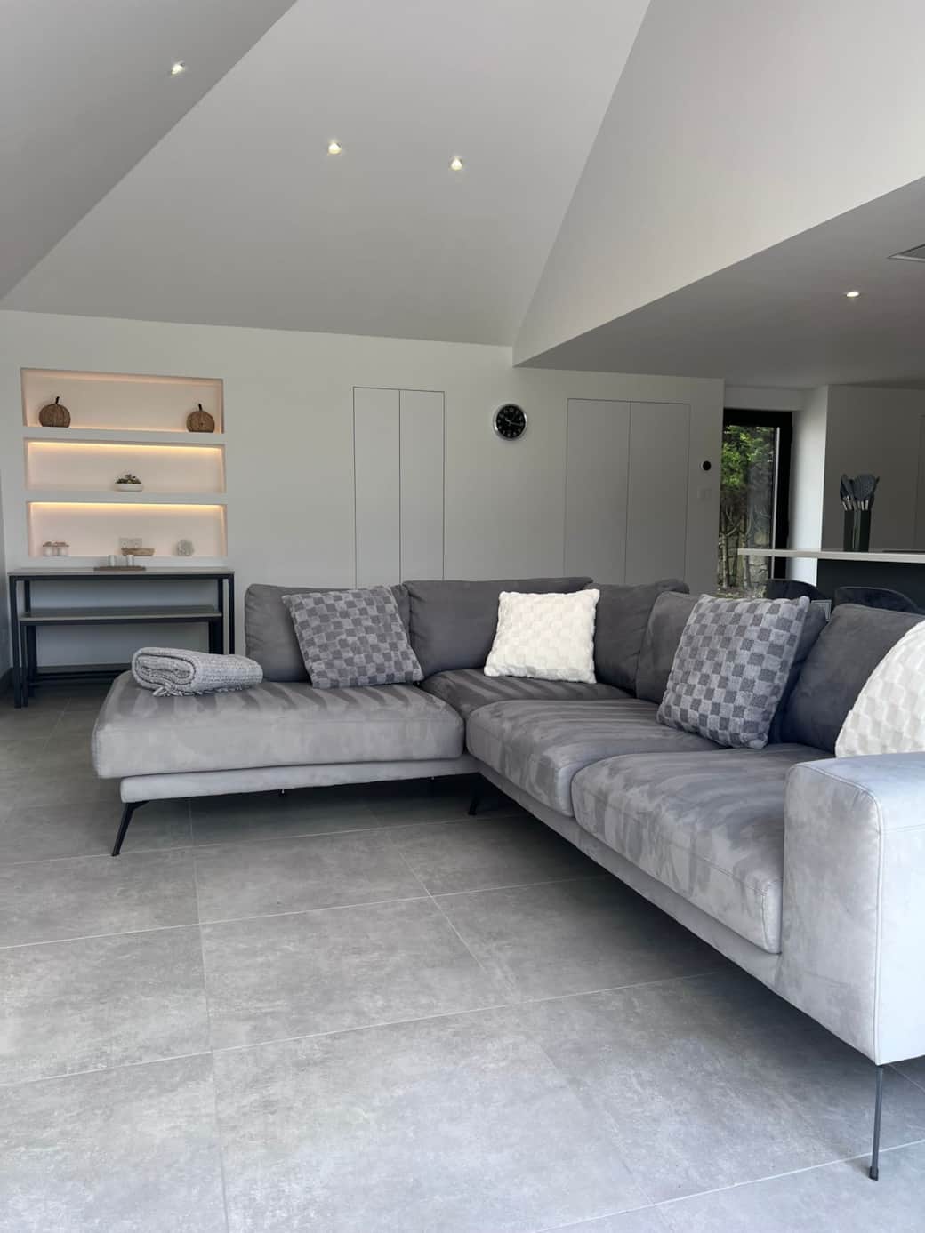 PHOTO 2025 12 16 22 22 35