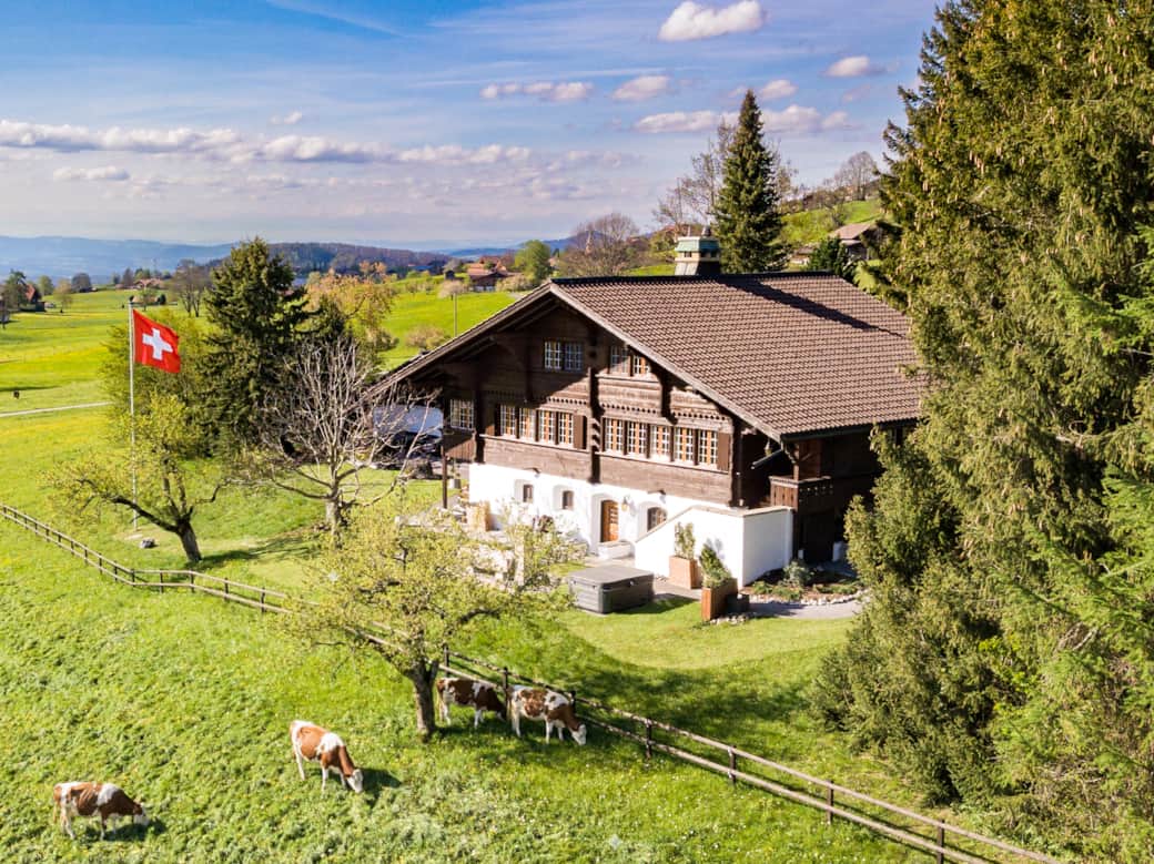 Our large & fully private estate, sits amidst picturesque farmland & nature with no direct neighbors