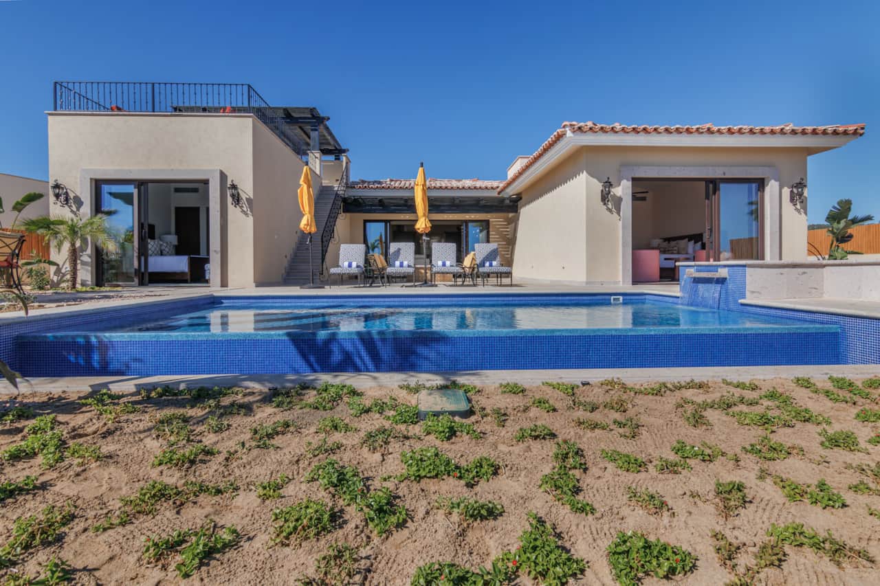 Pool/ Green area