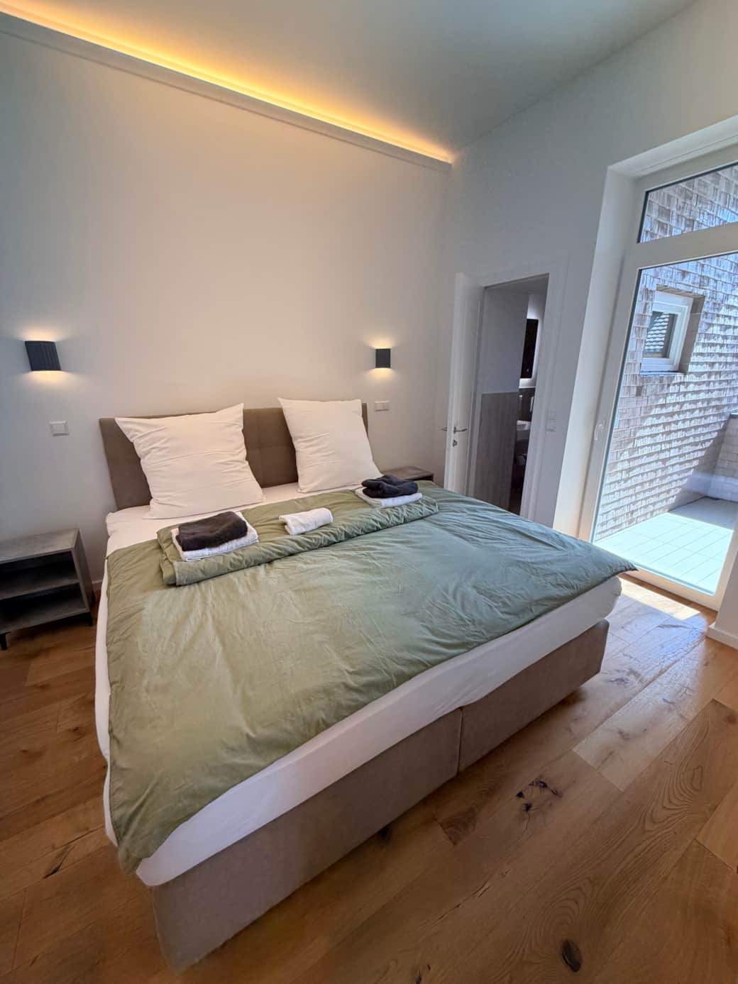 Image picker 7670071B A052 4763 950C 991B0281E2A5 1899 000000F6D88775C5