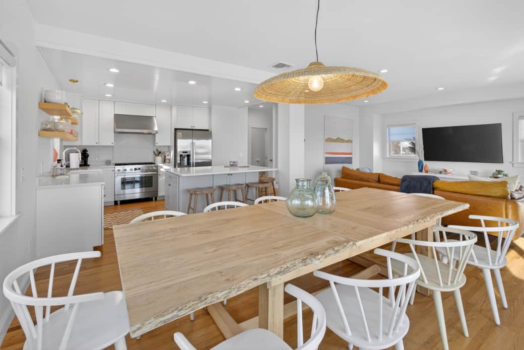 2nd floor - kitchen/dining/living room 2nd floor - kitchen/dining/living room